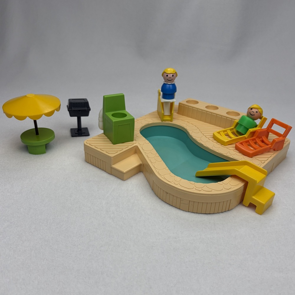 Vintage 1986–1989 Fisher-Price Original Little People Swimming Pool Playset 2526